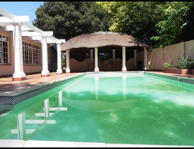 5 BEDROOM HOUSE FOR SALE IN IRENE PROPER SECURITY ESTATE